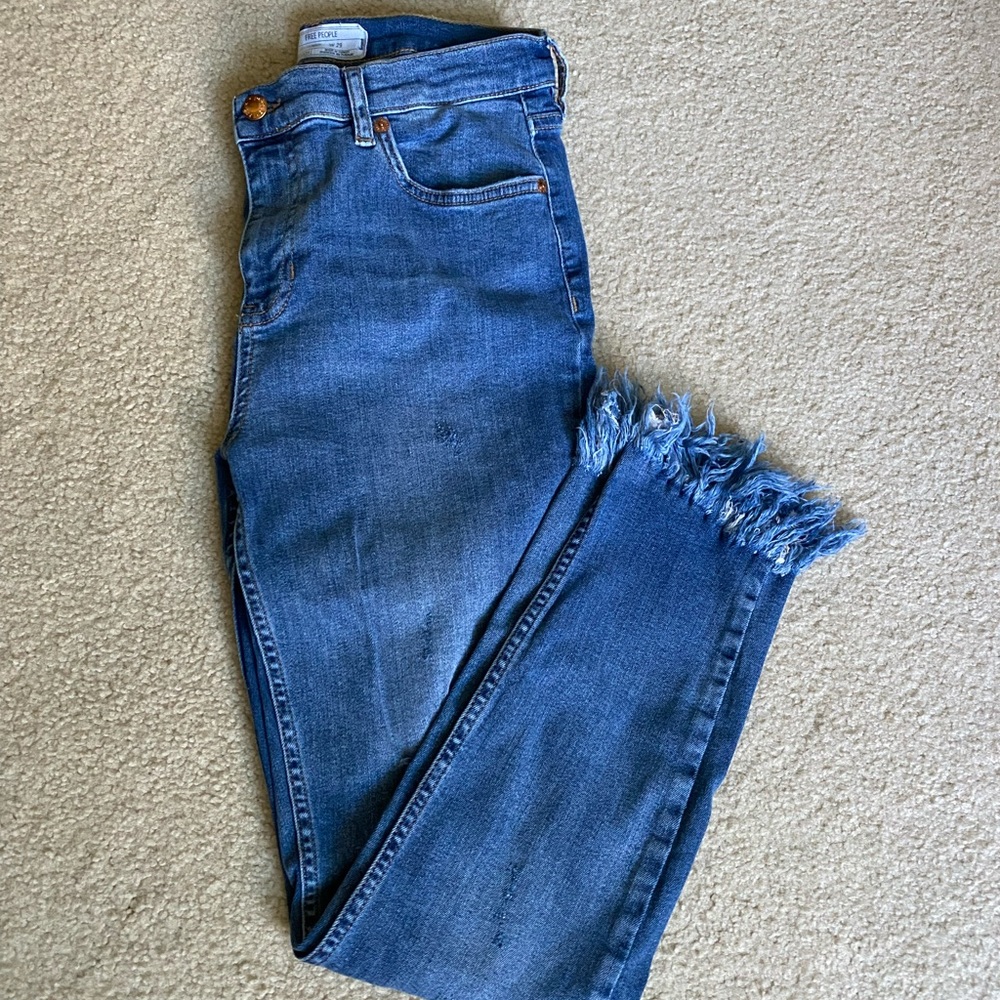 Free People 29 frayed hem ripped denim